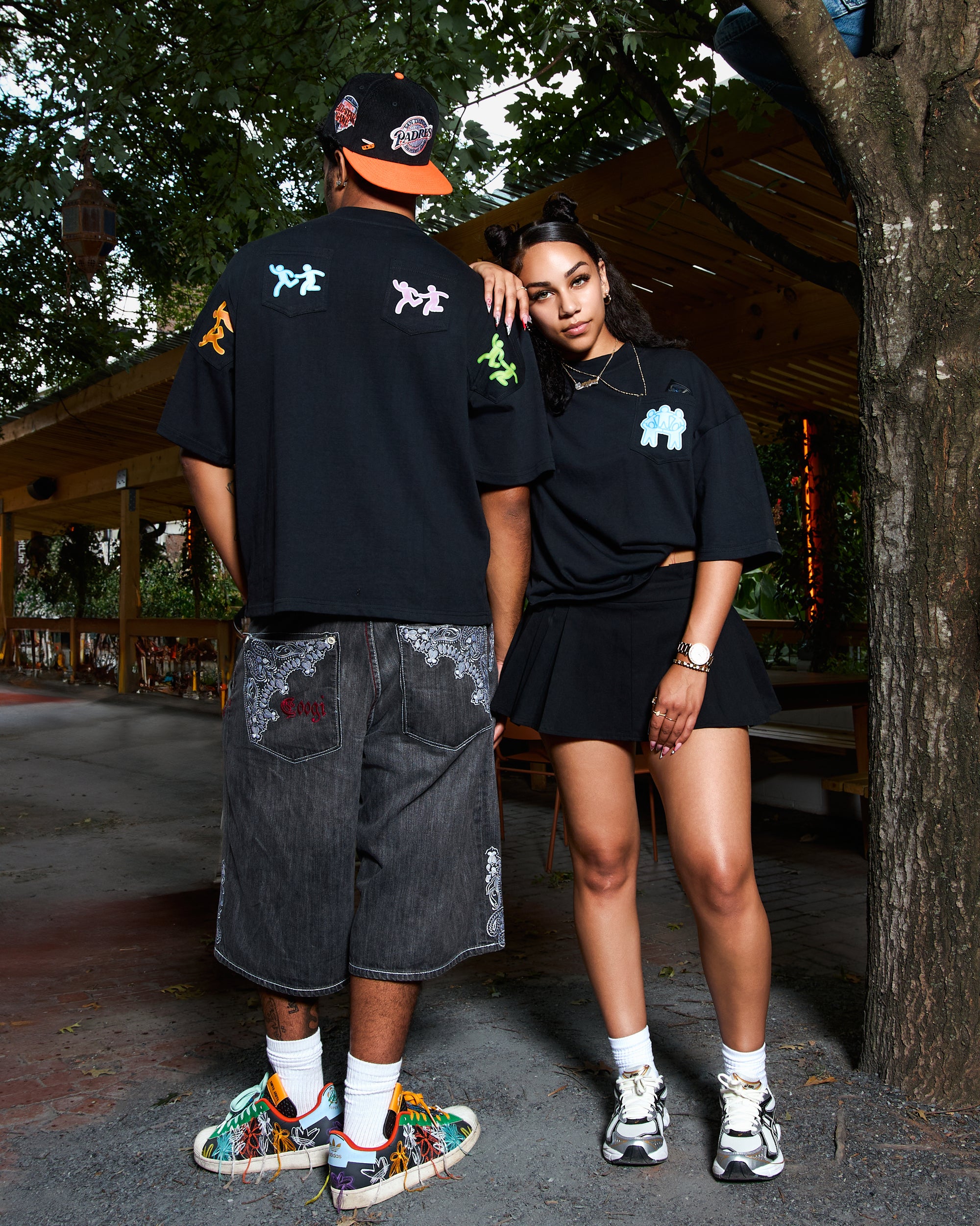 BLACK POCKET TEE